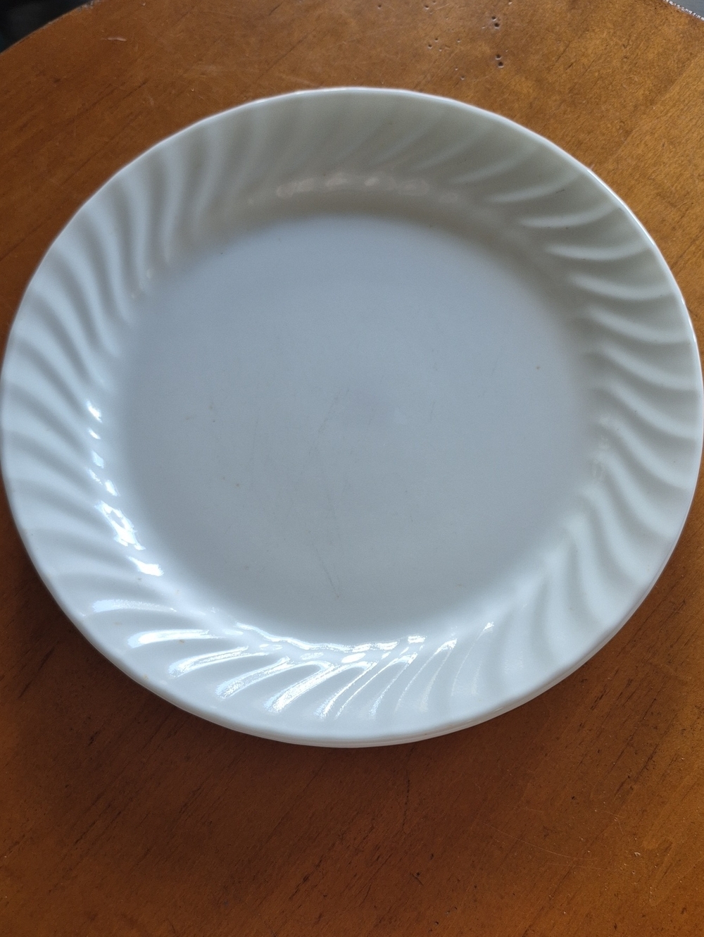 Corelle Enhancements White Swirl Dinner Plate. Set of 3